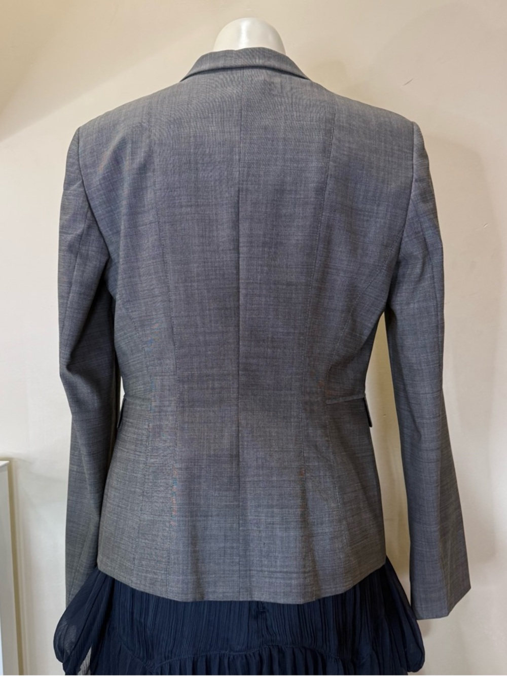 HUGO BOSS SLIM-FIT BLAZER IN 99% VIRGIN WOOL size 8 - Picture 10 of 17